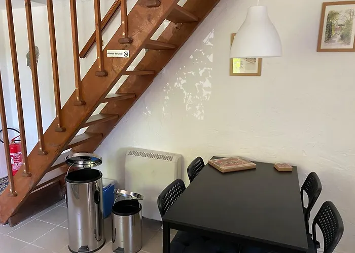 Le Petit Gite Blanc, Langourla